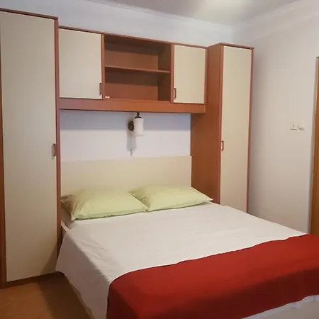 Guest house By The Sea Lopar